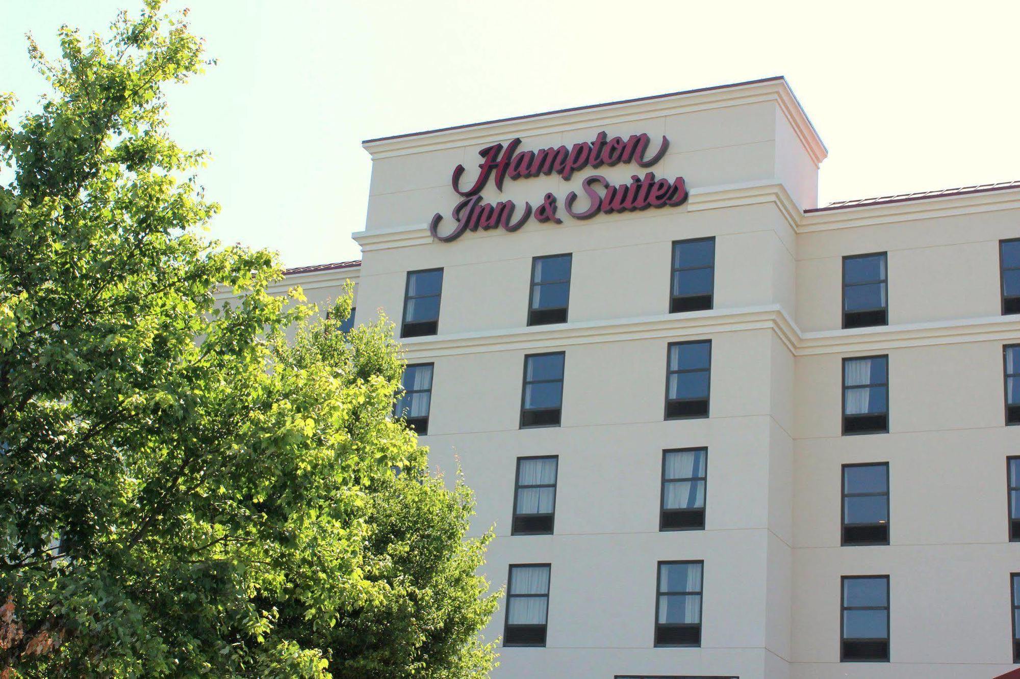 Hampton Inn & Suites Concord-Charlotte Экстерьер фото